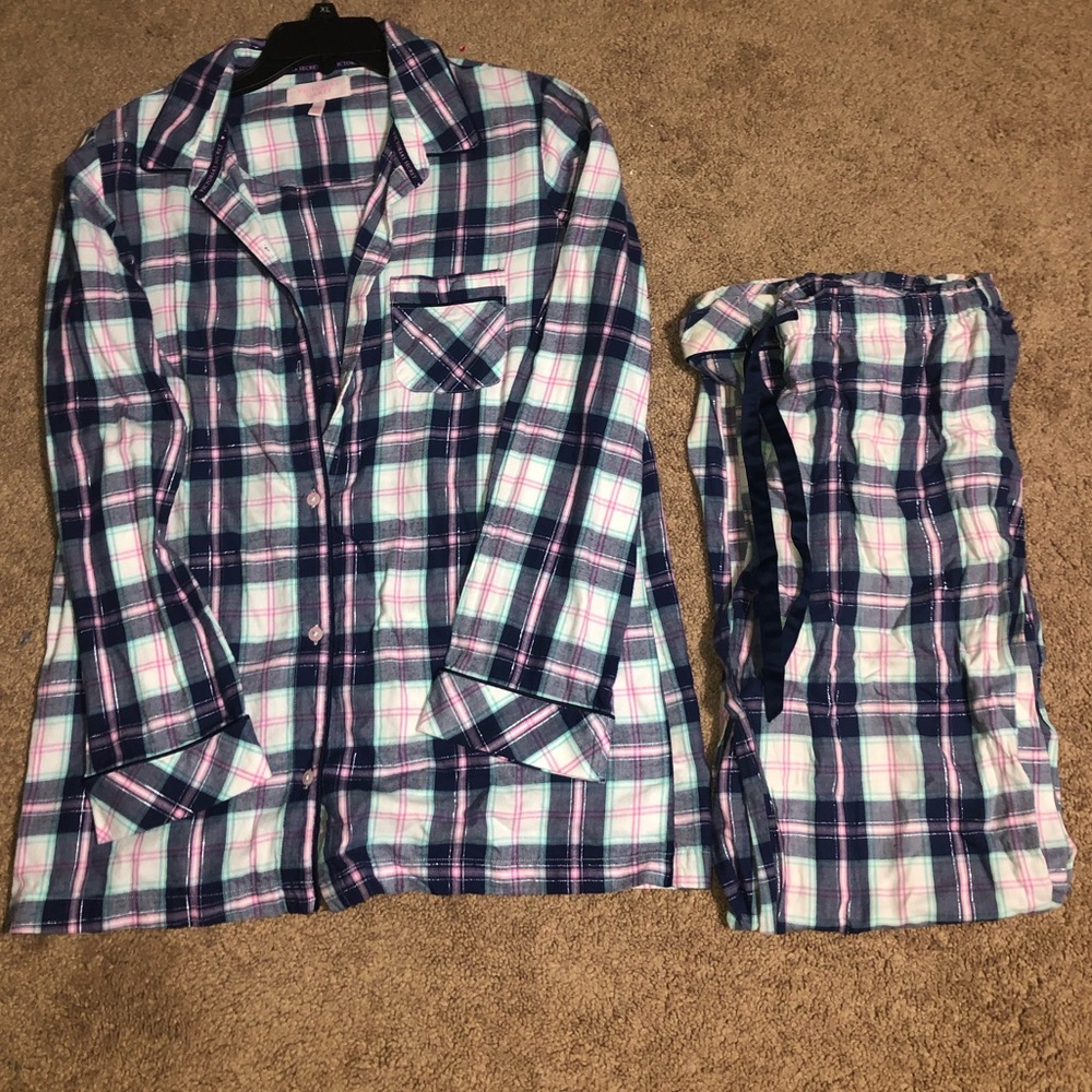 Medium Victoria’s Secret pajamas set